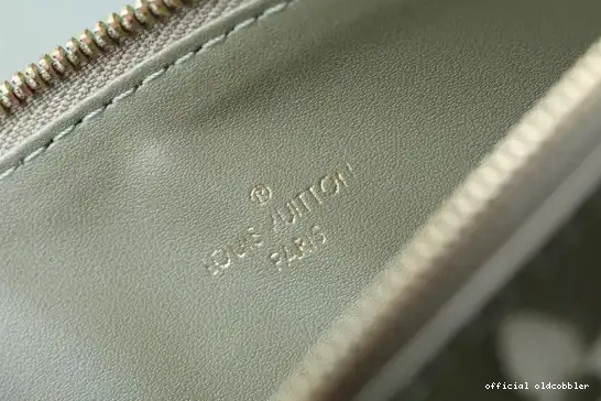 Official oldcobbler FÉLICIE POCHETTE VUITTON LOUIS 0701